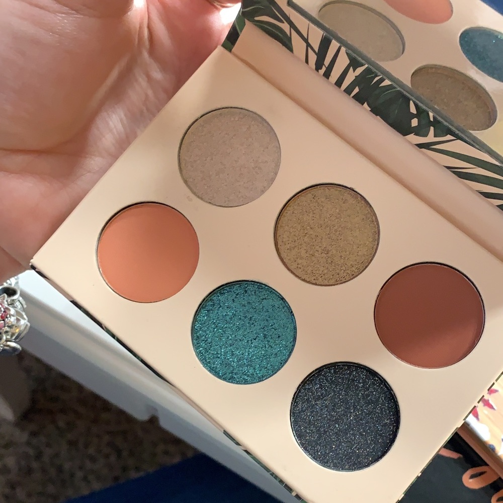 Makeup eyeshadow palettes - Picture 2 of 4